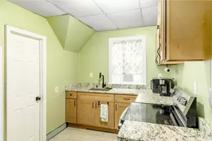 124 Belmont St, Worcester, MA 01605 - Photo 3