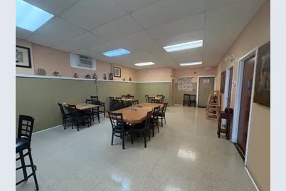 548 South St, Holyoke, MA 01040 - Photo 5
