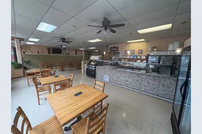 548 South St, Holyoke, MA 01040 - Photo 3
