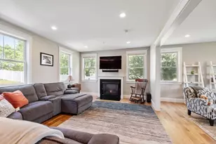 7 Bridle Spur Ln, Danvers, MA 01923 - Photo 15