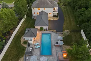 7 Bridle Spur Ln, Danvers, MA 01923 - Photo 3