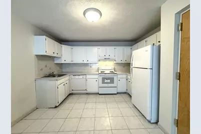 6 McLean Pl #5, Wakefield, MA 01880 - Photo 1