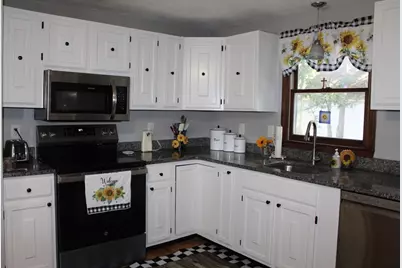 3 Roger St, Bellingham, MA 02019 - Photo 3