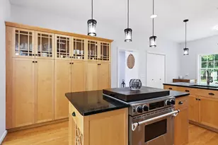 20 Raymond Cir, Westfield, MA 01085 - Photo 11