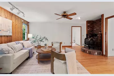 52 Clubhouse Dr, Bourne, MA 02559 - Photo 13