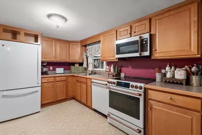 10 Hawthorne St, Kingston, MA 02364 - Photo 15