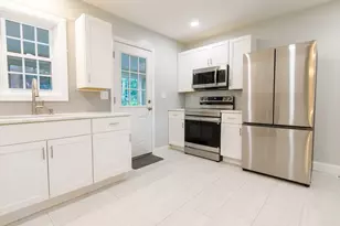 22 Lakeside Ave, Webster, MA 01570 - Photo 7