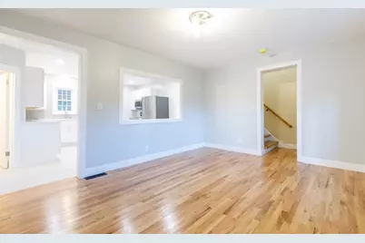 22 Lakeside Ave, Webster, MA 01570 - Photo 5