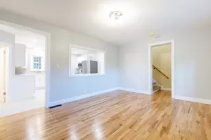 22 Lakeside Ave, Webster, MA 01570 - Photo 5