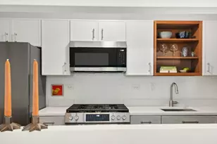 6 Whittier Pl, Boston, MA 02114 - Photo 7