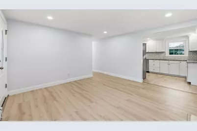 4 Lawrence Rd, Wayland, MA 01778 - Photo 3