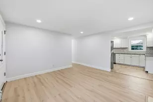 4 Lawrence Rd, Wayland, MA 01778 - Photo 3