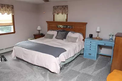 56 Macomber St, Berkley, MA 02779 - Photo 3