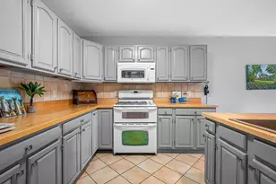90 Sturbridge Hills Rd, Sturbridge, MA 01566 - Photo 7