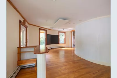 14 Main St, Shelburne, MA 01370 - Photo 9