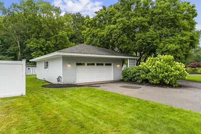 83 Braemoor Rd, Brockton, MA 02301 - Photo 33