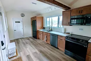 35 Willowwood Ave, Stoughton, MA 02072 - Photo 7