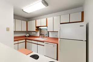 21 Margin St, Lynn, MA 01905 - Photo 11