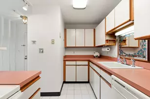 21 Margin St, Lynn, MA 01905 - Photo 9