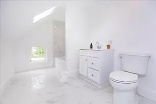 247 Hale St, Beverly, MA 01915 - Photo 23