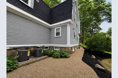 247 Hale St #2, Beverly, MA 01915 - Photo 29