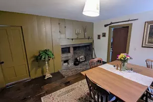 16 Parish Hill Rd, Granby, MA 01033 - Photo 9