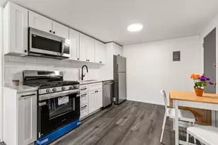 428 Great Rd, Acton, MA 01720 - Photo 3