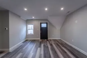 72 Florence St, Worcester, MA 01603 - Photo 9