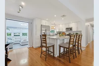 29 Stratford Ave, Stoughton, MA 02072 - Photo 5