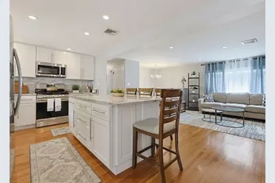29 Stratford Ave, Stoughton, MA 02072 - Photo 3