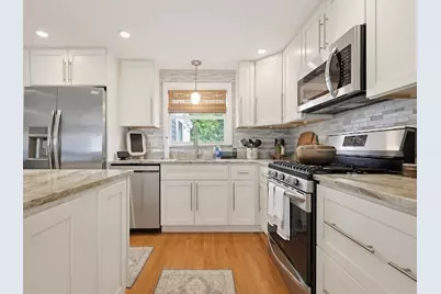 29 Stratford Ave, Stoughton, MA 02072 - Photo 7