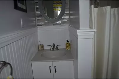 22 Roosevelt Rd #4, Quincy, MA 02169 - Photo 9