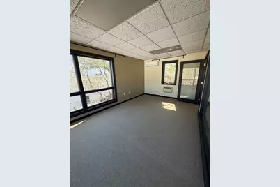 670 Pleasant St, Brockton, MA 02301 - Photo 9