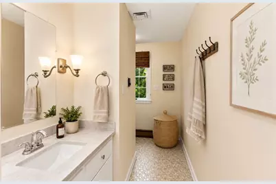 135 Lawndale Rd, Mansfield, MA 02048 - Photo 29