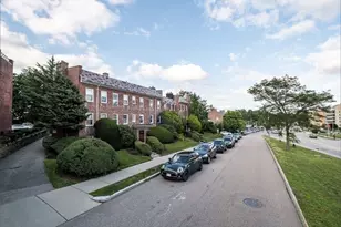 37 Commonwealth Ave, Newton, MA 02467 - Photo 17
