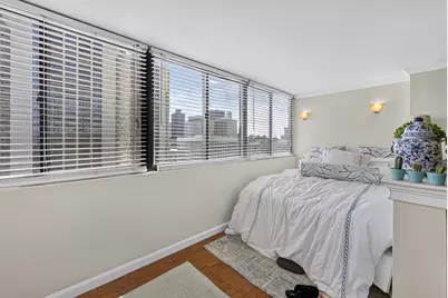 2 Hawthorne Place #17G, Boston, MA 02114 - Photo 9