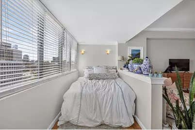 2 Hawthorne Place #17G, Boston, MA 02114 - Photo 7