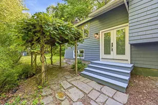 7 Hillcrest Dr, Acton, MA 01720 - Photo 3