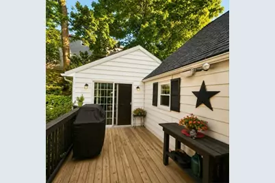 18 Hunnewell Rd, Worcester, MA 01606 - Photo 23