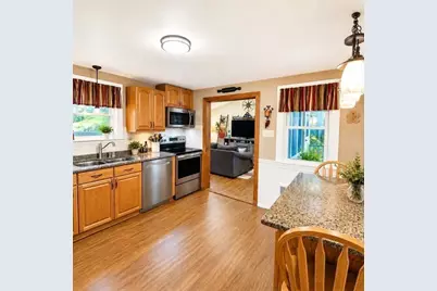 18 Hunnewell Rd, Worcester, MA 01606 - Photo 11