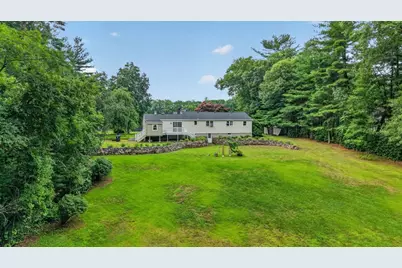 8 Charlotte Dr, Andover, MA 01810 - Photo 39
