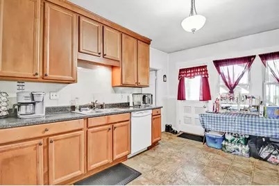 15 Norval Ave, Fitchburg, MA 01420 - Photo 3