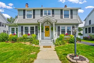 174 Hopkins Pl, Longmeadow, MA 01106 - Photo 1