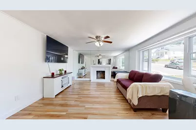 28 Deforest St, Boston, MA 02136 - Photo 5