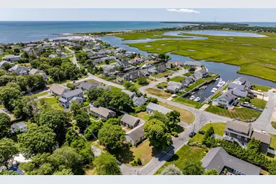 11 Gateway St #1, Yarmouth, MA 02664 - Photo 5