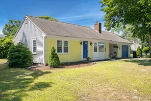 11 Gateway St, Yarmouth, MA 02664 - Photo 3