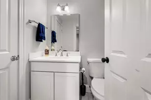 80 Prospect St, Gloucester, MA 01930 - Photo 5