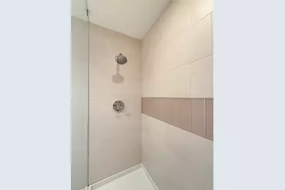 346 Congress St #518, Boston, MA 02210 - Photo 17
