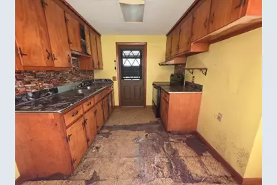20 Deborah St, Palmer, MA 01069 - Photo 3