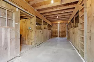 686 Scott Rd, Fitchburg, MA 01420 - Photo 35